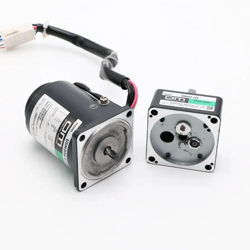 Szybka dostawa Oriental Motor Silnik elektryczny USM206-411W2 + 2GN7.5S z głowicą przekładniową