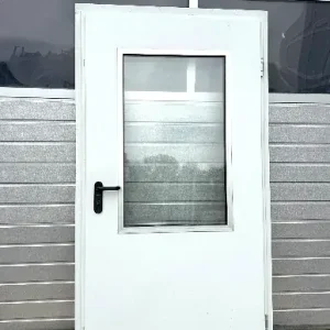 Hörmann Drzwi techniczne Stalowe |Wymiar światła przejścia 930×1970 mm | Prawe/Lewe | Szczotki na dole Szybka dostawa