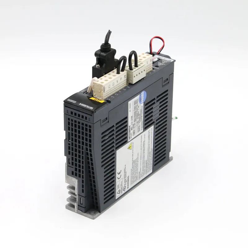 Mitsubishi MR-J3-20B Serwowzmacniacz AC200W Wysoka jakość